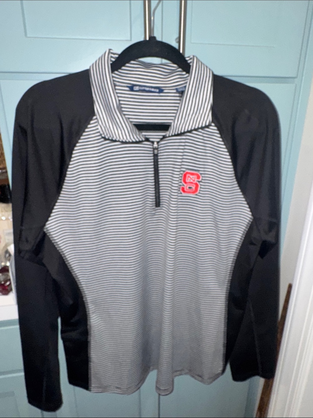 Cutter & Buck lightweight pullover NCSU NC State Wolfpack Large XL runs small